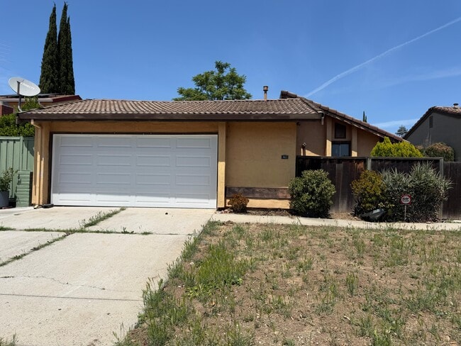 Building Photo - 5823 Silver Leaf Rd