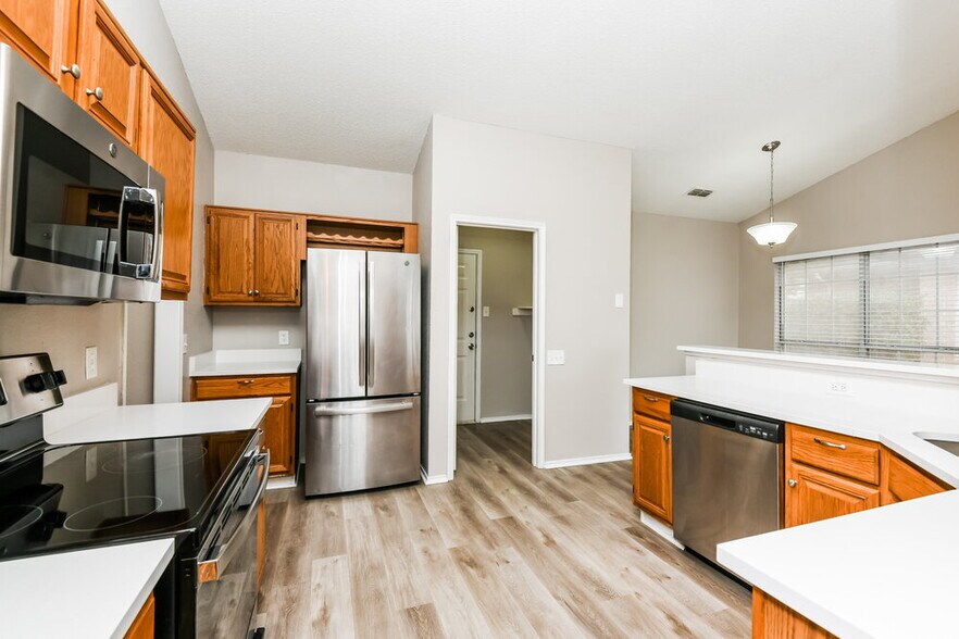 Building Photo - 6202 Pennsylvania Ave