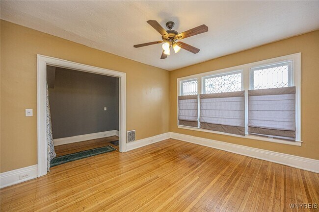 Building Photo - 507 W Delavan Ave