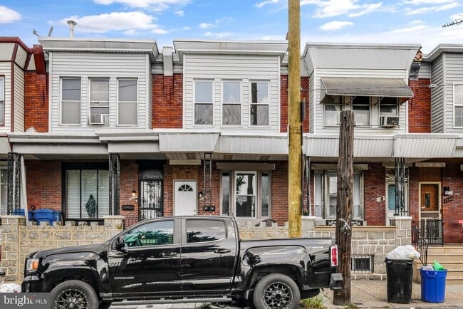 Building Photo - 2944 Cedar St
