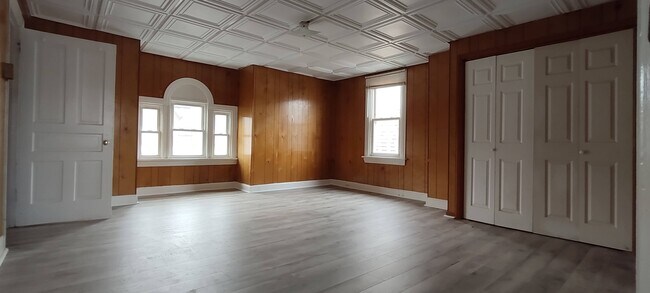 Building Photo - 20 N 4th St