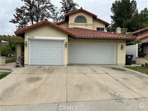 Building Photo - 6250 Fleetwood Ln