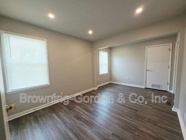 Building Photo - 200 Moncrief Ave
