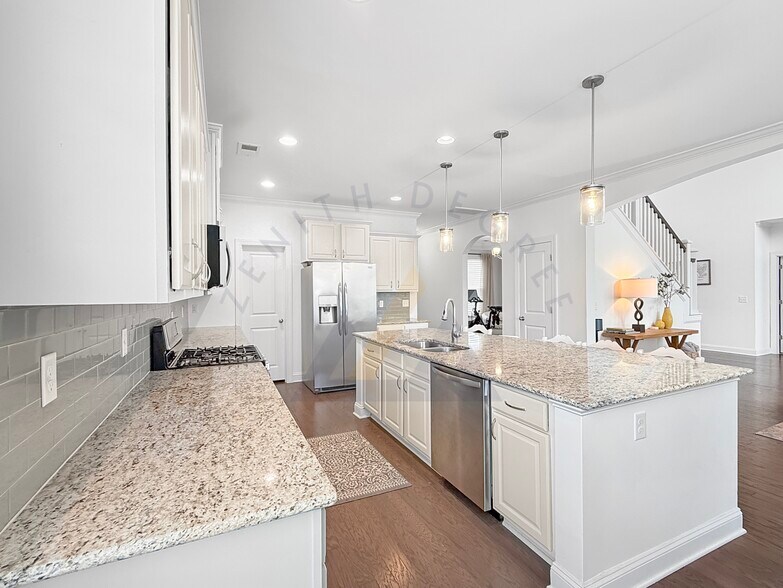Building Photo - 115 Bridgeton Dr
