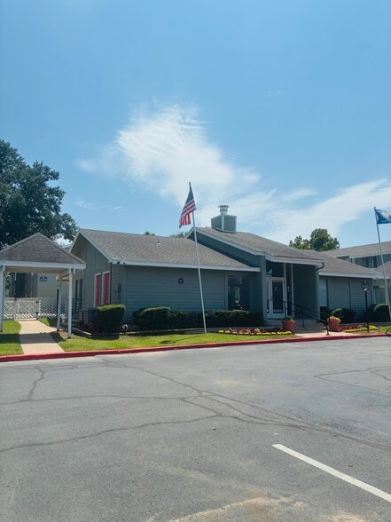 Leasing Office - Red Fox Apartments