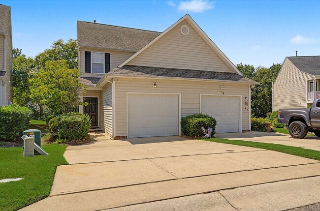 Building Photo - 2117 Metacomet Way