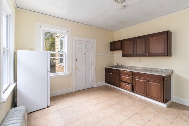 Building Photo - 24 Wheeler St