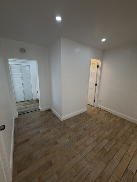 Building Photo - 1 Bed/1 Bath