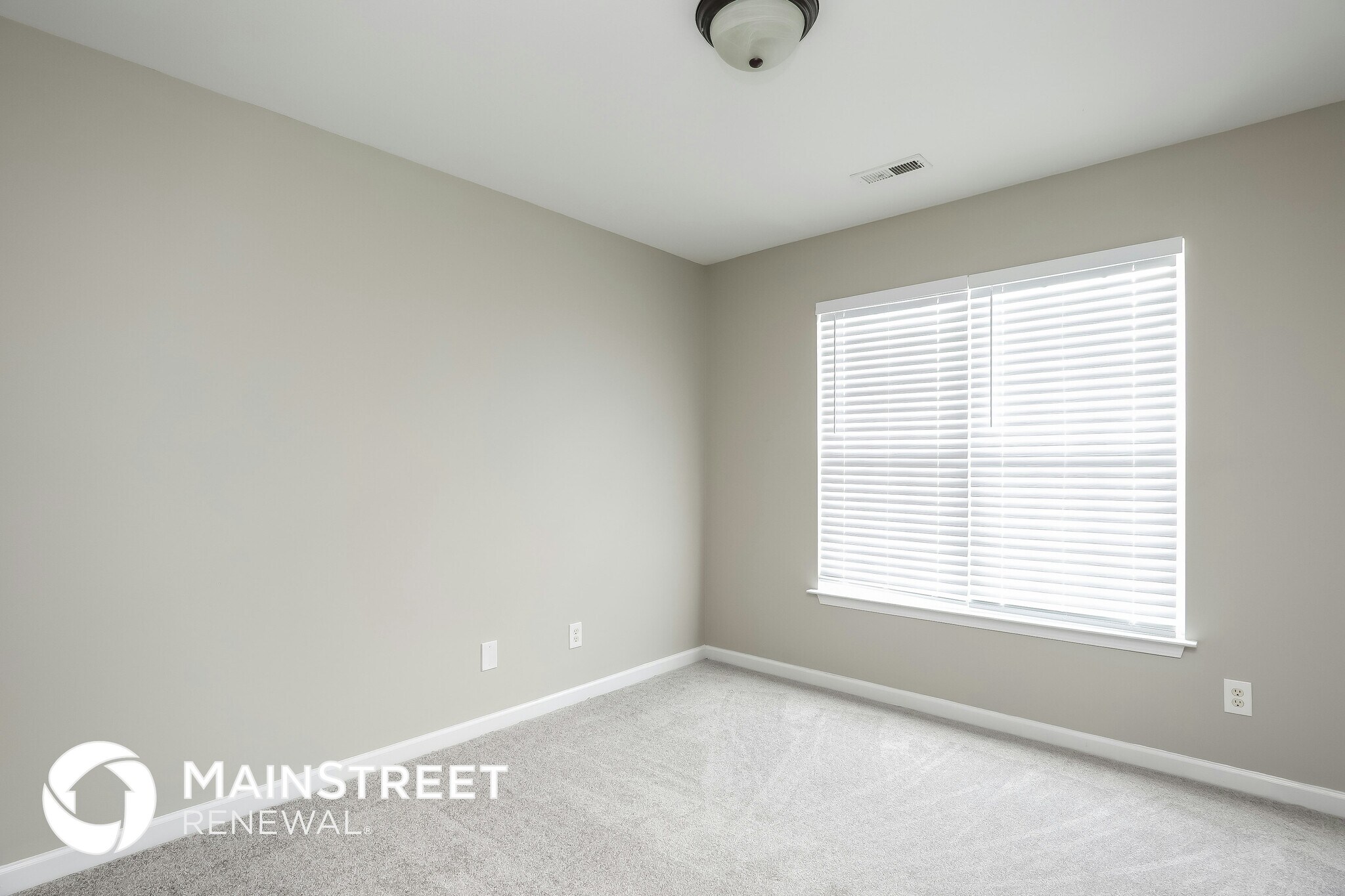 Building Photo - 5902 Laurel Creek Ct