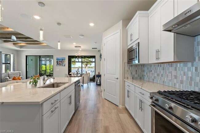 Building Photo - 6779 Pennyroyal Dr