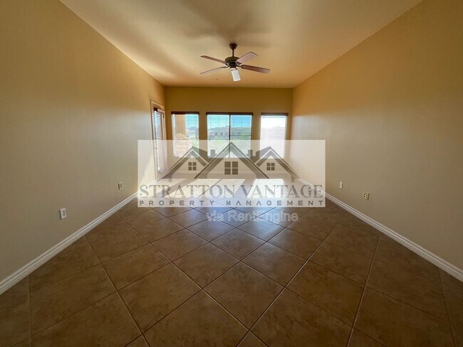 Building Photo - 5350 E Deer Valley Dr