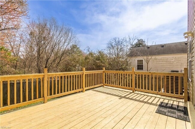 Building Photo - 3424 E Bonner Dr