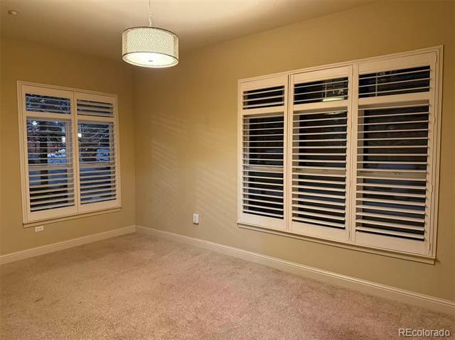 Building Photo - 5401 S Park Terrace Ave