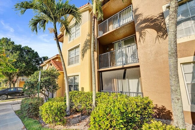 Building Photo - 15075 Michelangelo Blvd