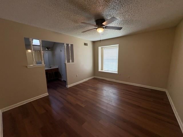 Building Photo - 4551 Pine Top Cir E
