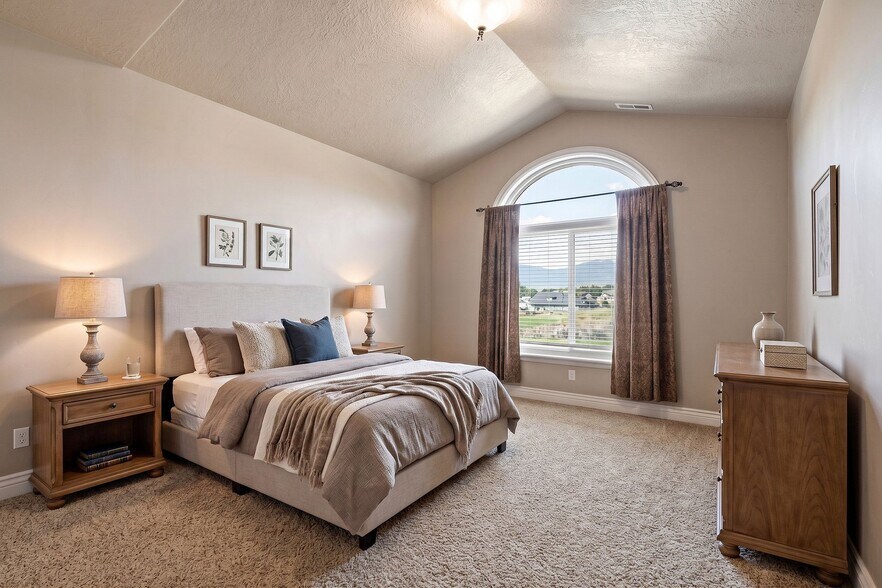 Building Photo - 9176 N Pebble Creek Loop