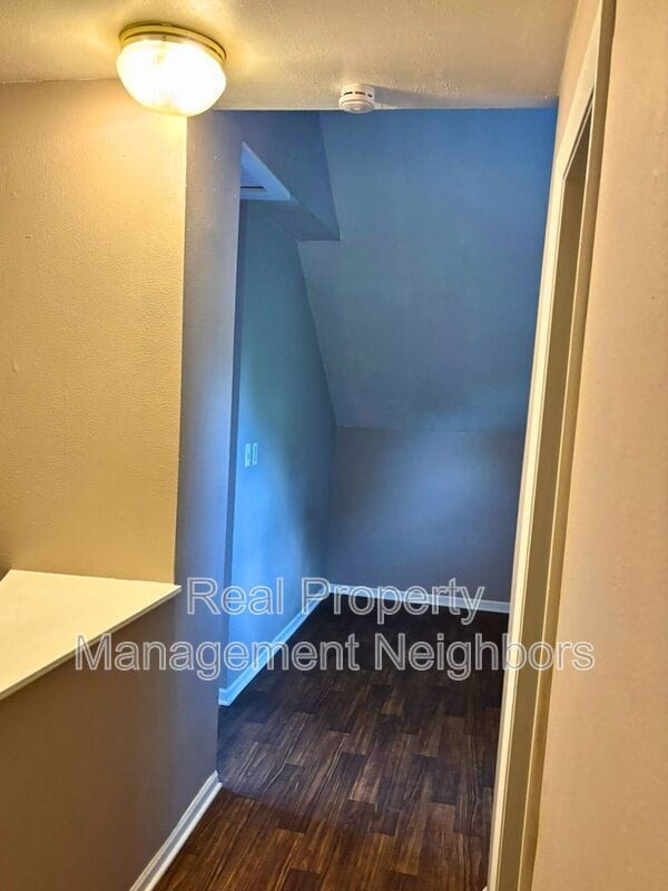 Building Photo - 2257 Berwyn Ave SW
