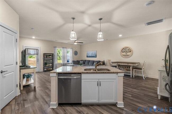 Building Photo - 12576 Petrel Crossing