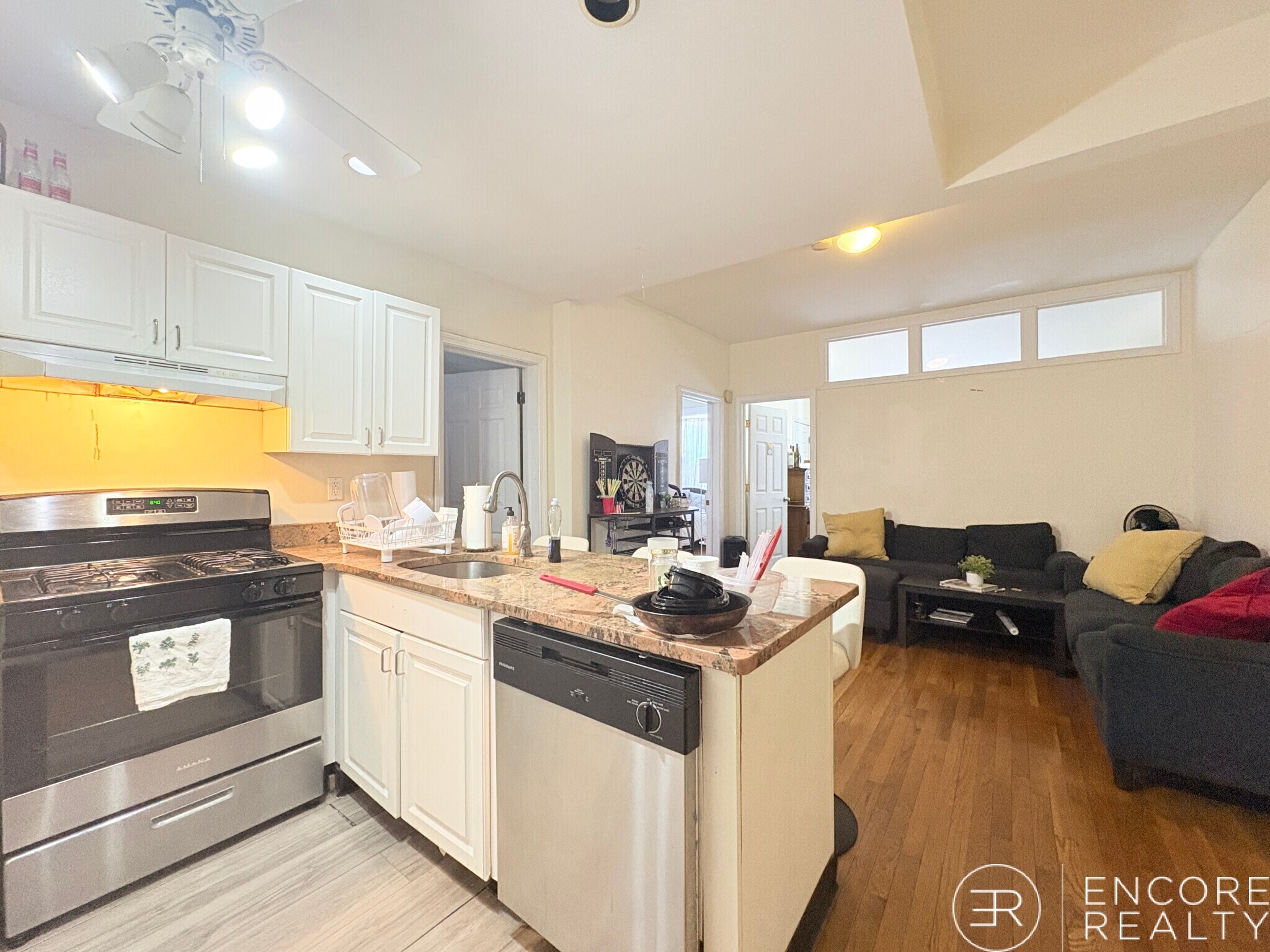 Building Photo - 153 Saint Paul St