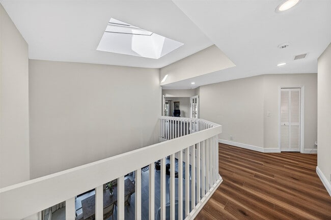 Building Photo - 1505 SE 11th St