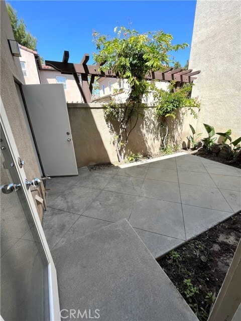 Building Photo - 22 Herringbone