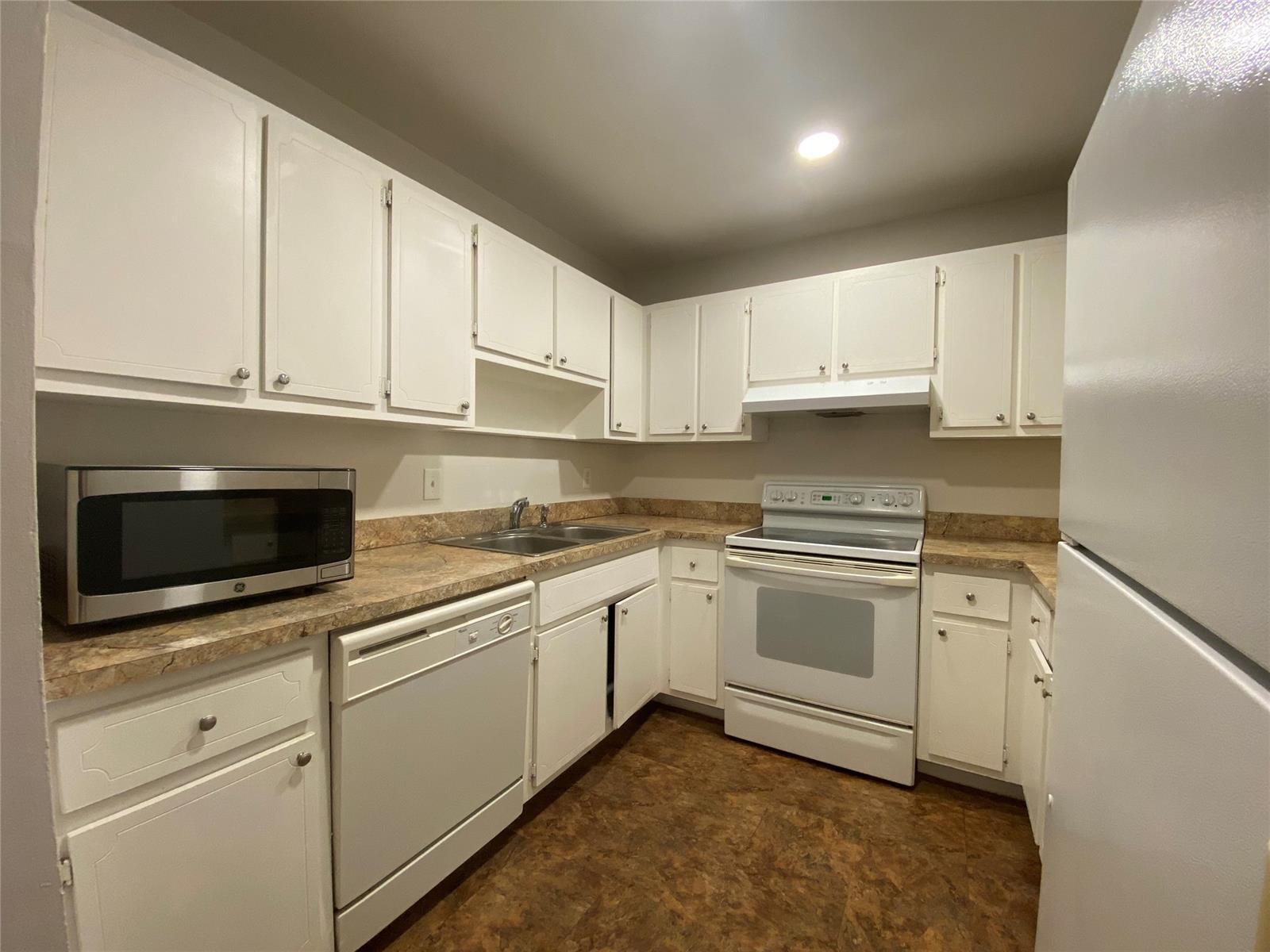 Building Photo - 11380 NW 39th St