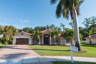 Building Photo - Live the Resort Life in Boca Raton - AVAIL...