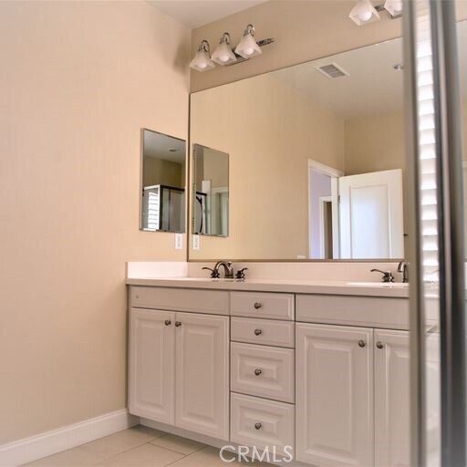 Building Photo - 56 Twin Gables