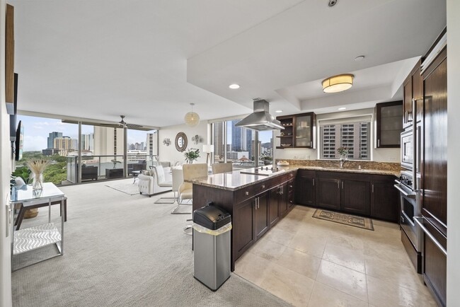 Building Photo - Watermark Waikiki Unit 901 w/ Panoramic Oc...