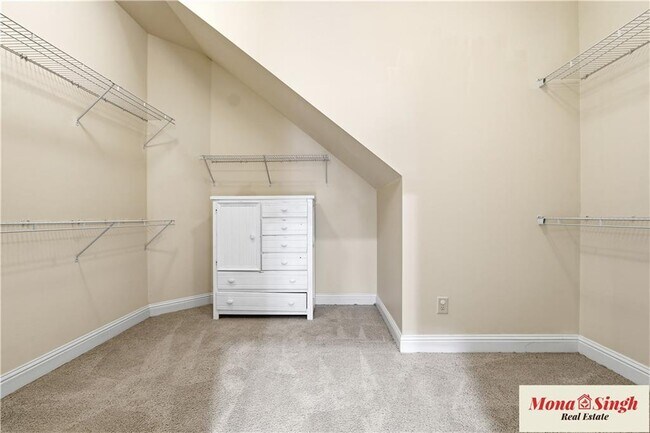 Building Photo - 6961 Fellowship Ln