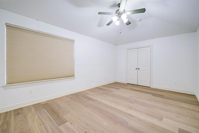 Building Photo - 14470 Summerleaf Ln