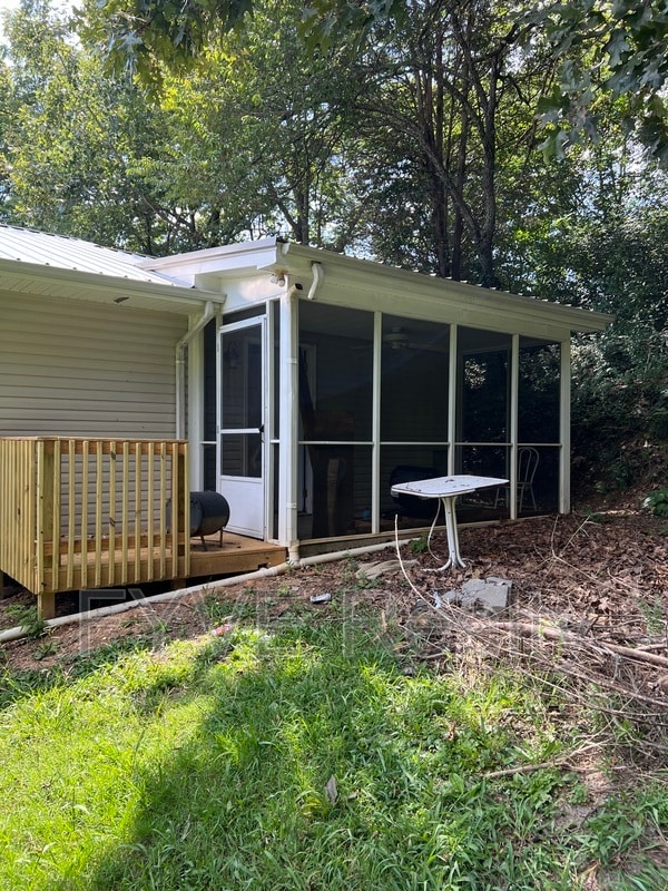 Building Photo - 5924 Blossom Rd