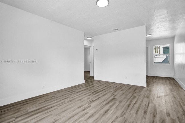 Building Photo - 1300 NE 2nd Ave