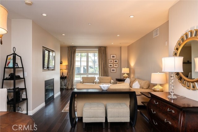 Building Photo - 305 Caruso Ave