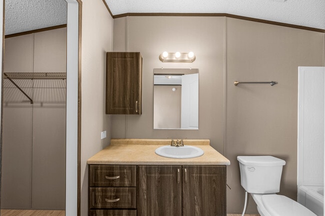 Building Photo - 2301 NW Sheridan Rd