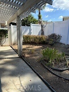 Building Photo - 915 S Ridgecrest Cir