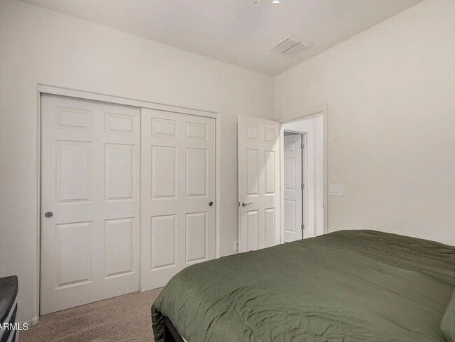 Building Photo - 6645 W Pleasant Oak Ct