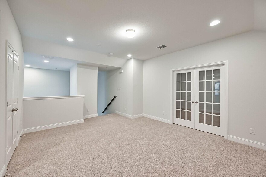 Building Photo - 4260 Mingo Dr