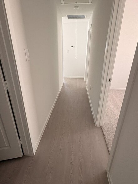 Building Photo - 539 River Run Wy