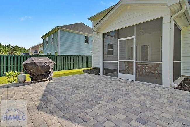 Building Photo - 160 Spring Hill Dr