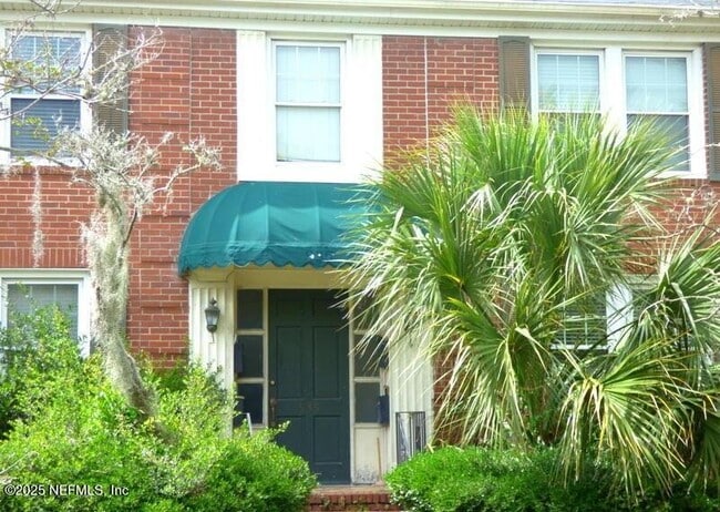 Primary Photo - 935 Landon Ave