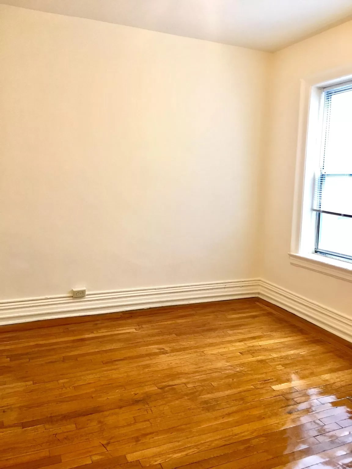 Building Photo - 57 Corbin Ave