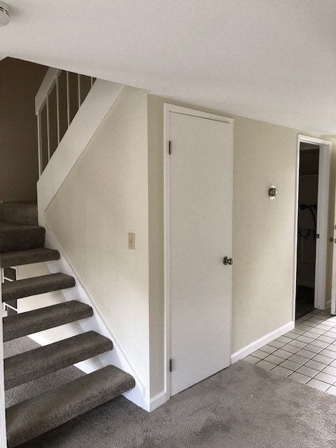 Building Photo - 617 Millich Dr