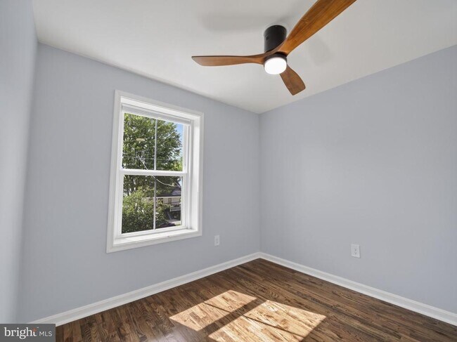 Building Photo - 4107 4th St NW