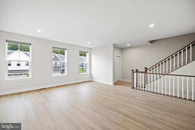 Building Photo - 1548 Meadowlark Glen Rd