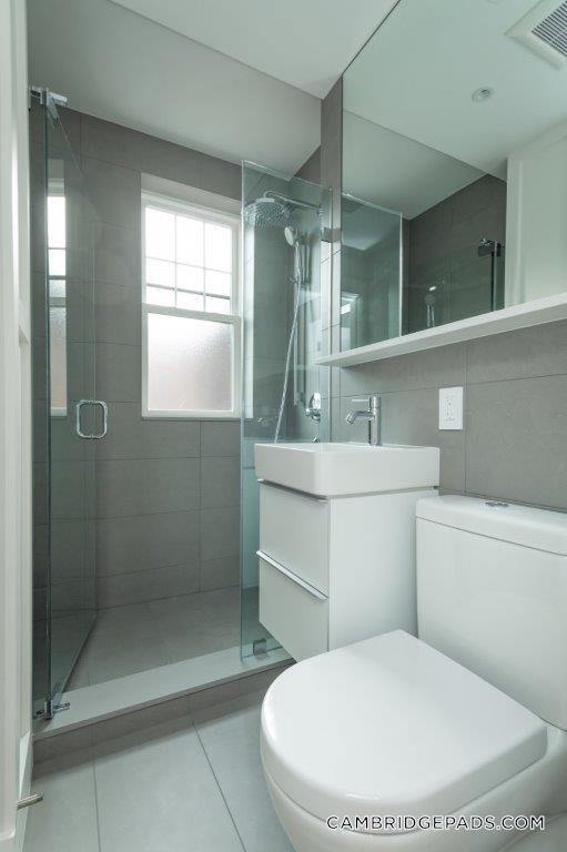 Building Photo - 19A Forest St