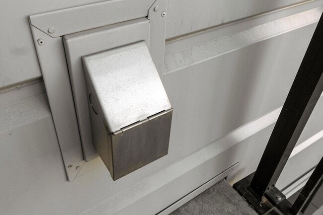 Building Photo - 740 Portland Ave