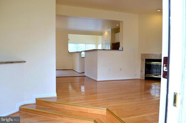 Building Photo - 6863 Drifton Ct