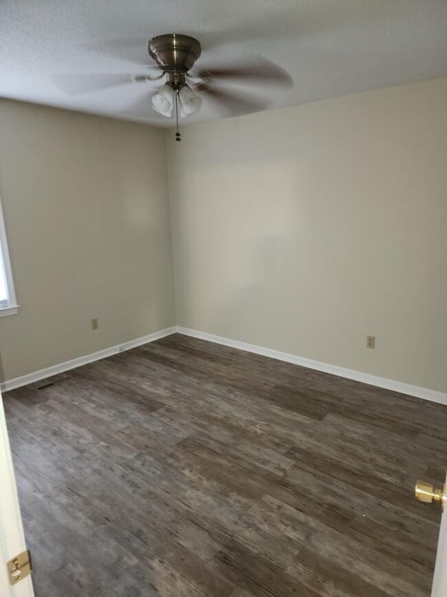 Building Photo - 115 Morningside Dr