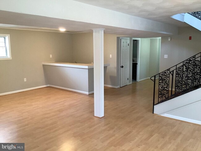 Building Photo - 9300 Southmoor Ct